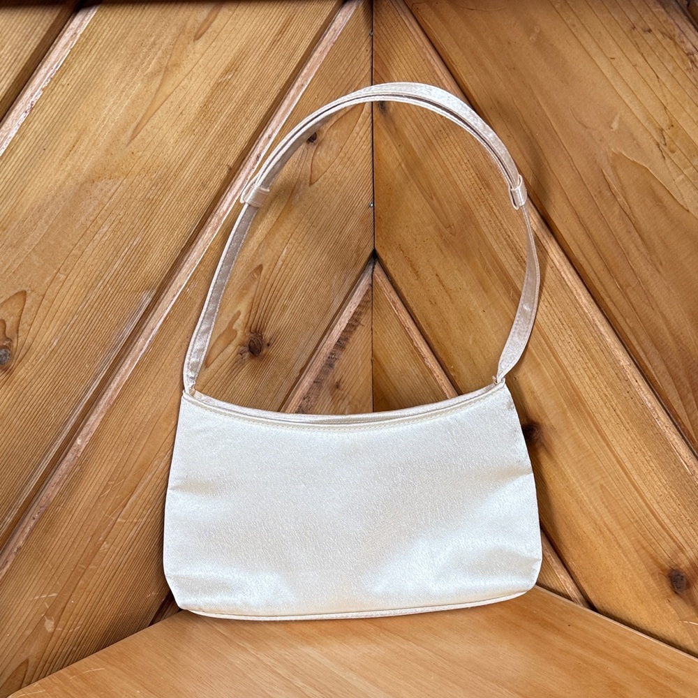 Vintage Claire’s Pearl Purse - Picture 2 of 14